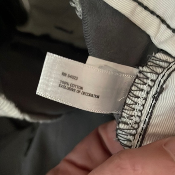 GAP Pants in Size 12 NWOT - Picture 2 of 9